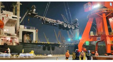40Ft Side Lifter Container Truck Trailer will be sent to Gabon
