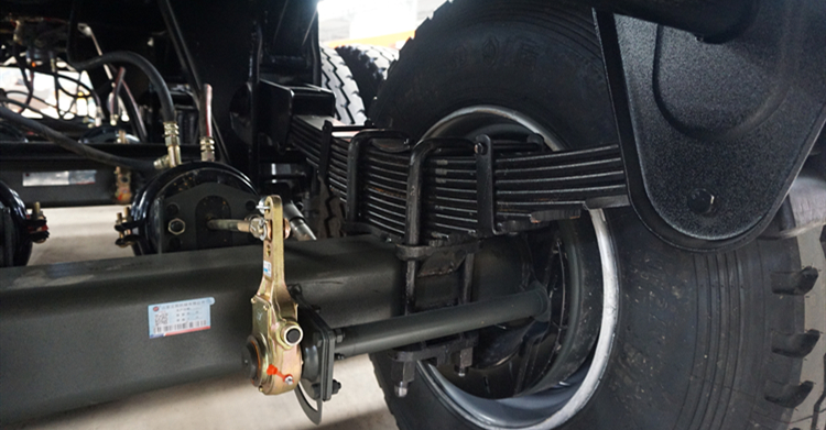 TITAN 3 axle flatbed trailer with leaf spring