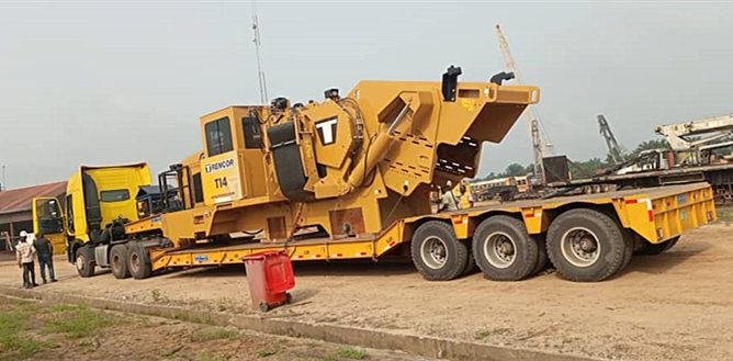 80T Tri Axle Detachable Gooseneck Lowboy Trailer for Sale in Tanzania