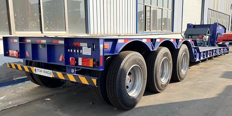 3 Axle 40Ft Gooseneck Lowboy for Sale | 80 Ton Hydraulic Detachable Gooseneck Lowboy Trailer