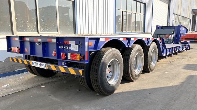 3 Axle 60 Ton Removable Gooseneck Trailer for Sale Near Me